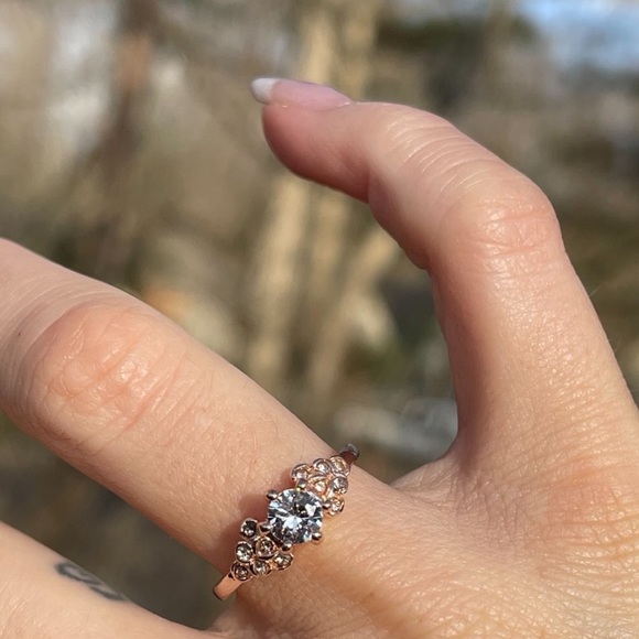 Jewelry - Rose golden cz ring